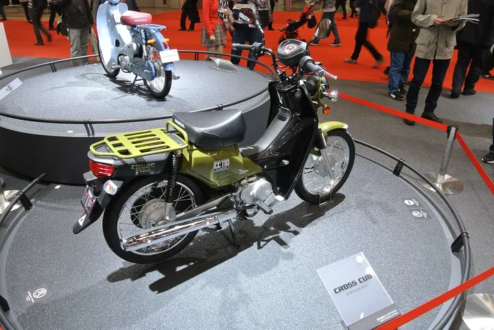 ホンダ クロスカブ（展示）