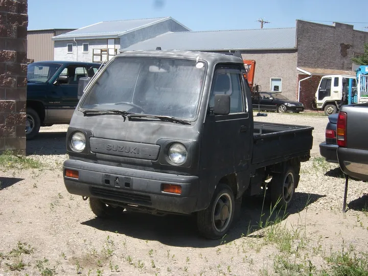 古い軽トラック