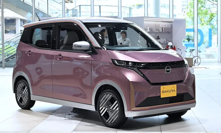 日産 サクラ（展示）