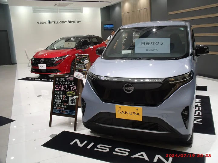 日産 サクラ（店頭）
