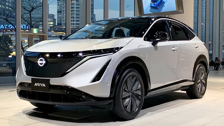 日産 アリア