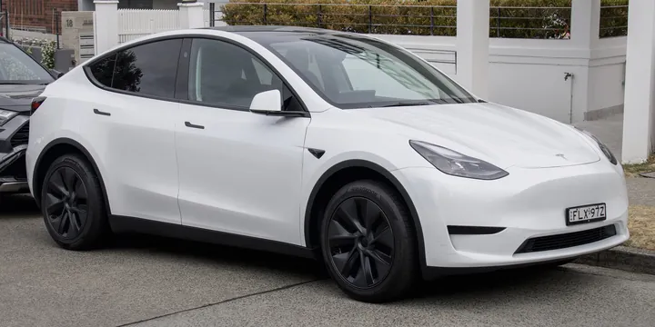 テスラ モデルY（2020〜2025年の型）