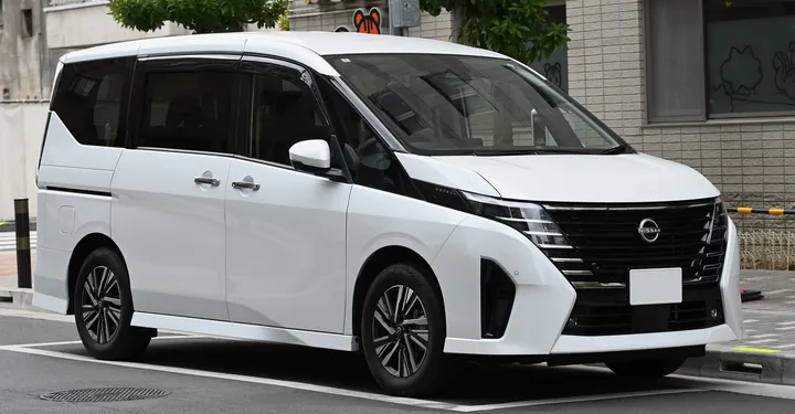 日産 セレナ（C28）