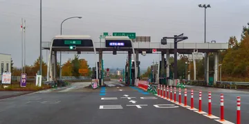 高速道路の料金所（ETCレーン）
