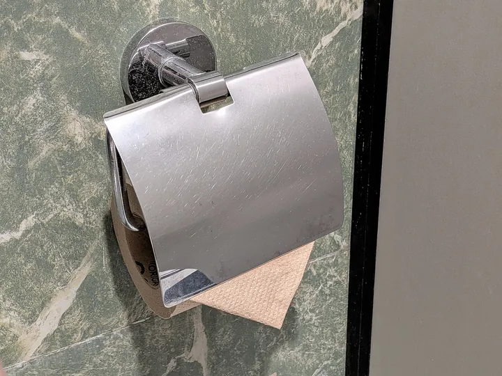 トイレットペーパーホルダー