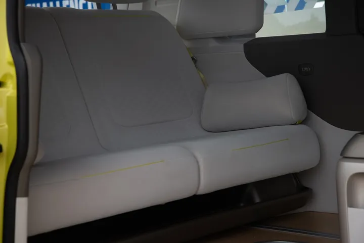 車内の座席