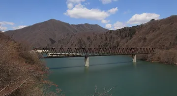 野岩鉄道の湯西川橋梁（栃木県日光市）