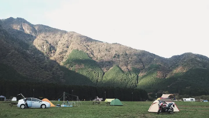 山あいのキャンプ場