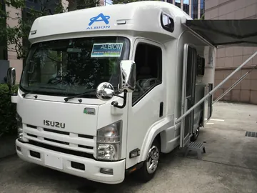 いすゞ エルフ（ワイドキャブ）のキャブコン