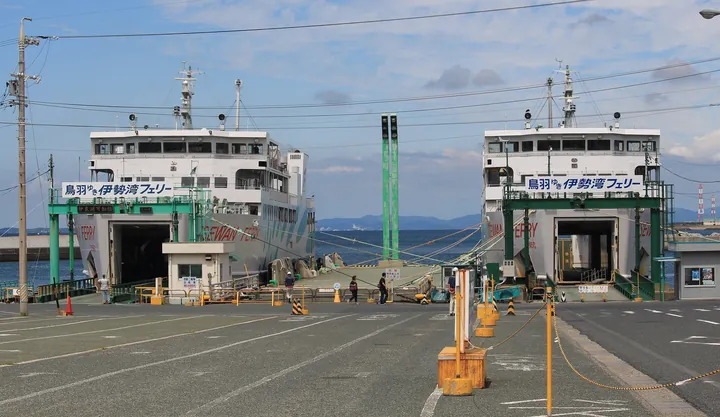 愛知県 伊良湖港の伊勢湾フェリー（車の乗り口）