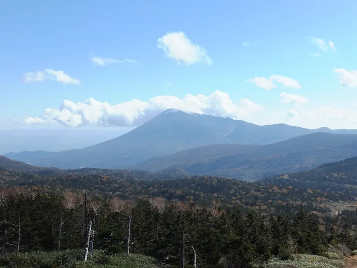 岩手県 八幡平から望む岩手山（秋）
