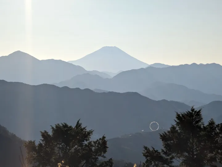 東京都 高尾山から望む富士山（冬）