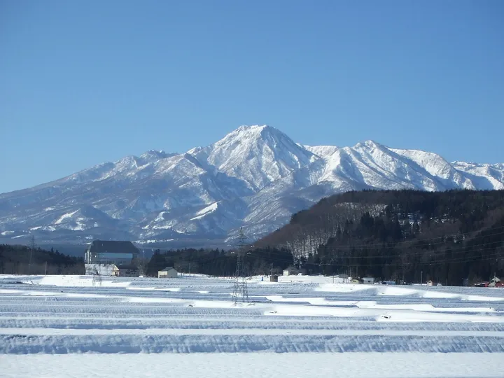 新潟県 妙高 雪の妙高山