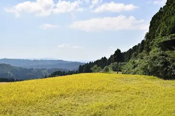 石川県 能登半島の高原の眺め