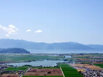 滋賀県 東近江 伊庭内湖と琵琶湖