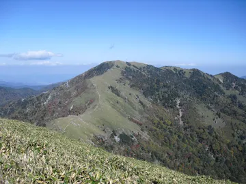 徳島県 次郎笈から見た剣山