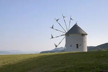 香川県 小豆島 オリーブ公園の風車