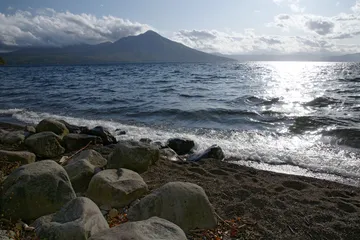 北海道 千歳市 支笏湖と風不死岳