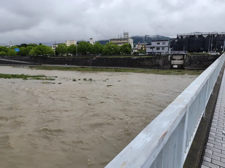 京都市 大雨で水かさが増した川（2026年6月）
