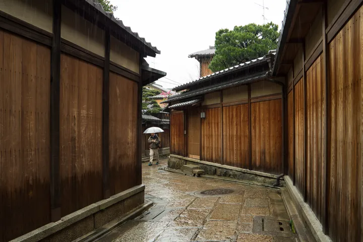京都 雨の路地