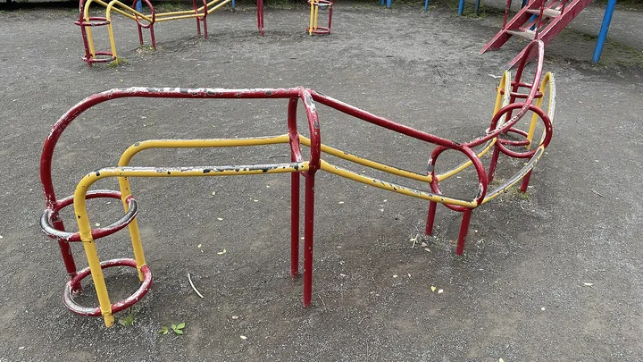 公園の遊具