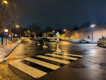 夜の駐車場