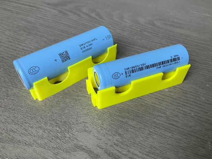 円筒形のリチウムイオン電池