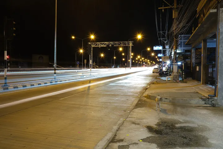 夜の道路