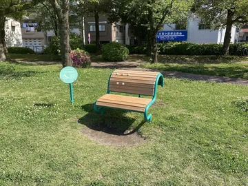 公園のベンチ