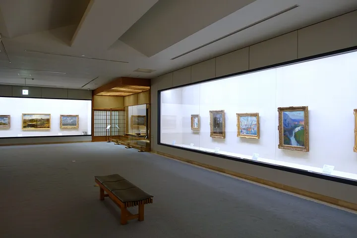 美術館の展示室