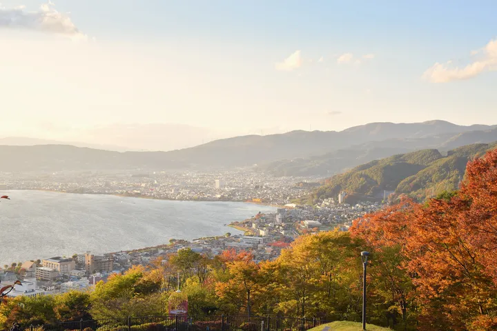 諏訪湖の夕方（長野県）